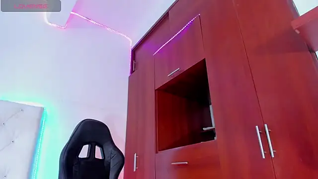 ivannapretyts online show from 17, 1, 2026