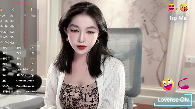 Snapshot of vyizh- chatting on 20, 10, 2025 vyizh- online show from 20, 10, 2025