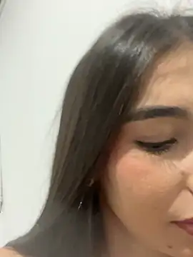 Coralinee 01 online show from 28, 2, 2026