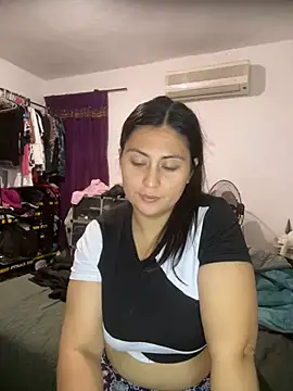 Snapshot of valentinesexx chatting on 17, 12, 2024 valentinesexx online show from 17, 12, 2024