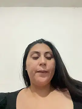 Snapshot of valentinesexx chatting on 25, 5, 2026 valentinesexx online show from 25, 5, 2026