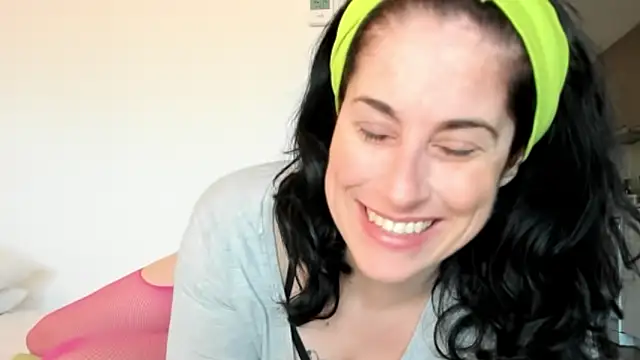 emmita69  online show from 4, 2, 2025