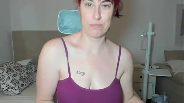 emmita69  online show from 28, 4, 2026