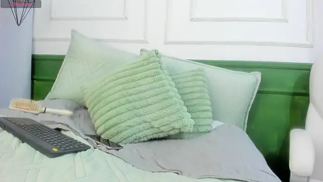 nikkita ubba online show from 23, 9, 2025