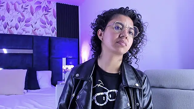 Amareto  online show from 4, 2, 2025