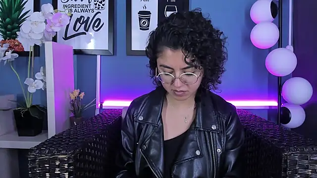 Amareto  online show from 9, 2, 2025