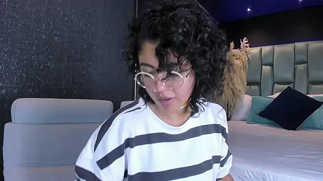 Amareto  online show from 5, 3, 2025