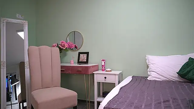 HaileyMoonn online show from 15, 9, 2025