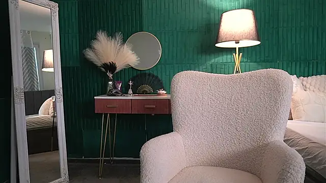 HaileyMoonn online show from 27, 4, 2026