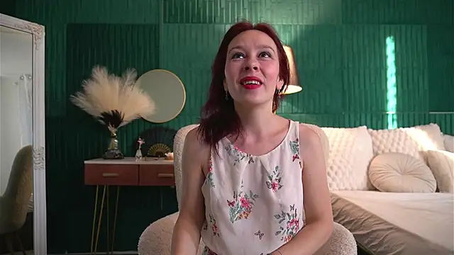 Snapshot of HaileyMoonn chatting on 20, 6, 2026 HaileyMoonn online show from 20, 6, 2026
