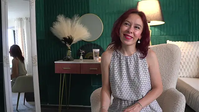 Snapshot of HaileyMoonn chatting on 19, 7, 2026 HaileyMoonn online show from 19, 7, 2026