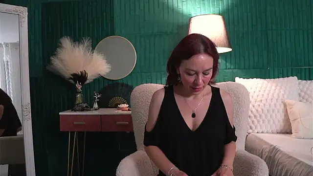 Snapshot of HaileyMoonn chatting on 22, 7, 2026 HaileyMoonn online show from 22, 7, 2026