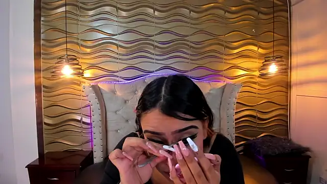 Snapshot of Andreita_Jones chatting on 4, 10, 2025 Andreita Jones online show from 4, 10, 2025