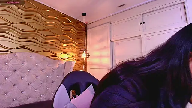 Andreita Jones online show from 18, 4, 2026