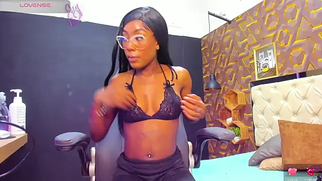 Snapshot of deyy_madissonn chatting on 9, 1, 2025 deyy madissonn online show from 9, 1, 2025