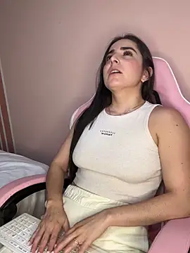 Victoria-And1 online show from 13, 9, 2025