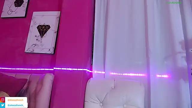 AleezaFrench online show from 2, 12, 2024