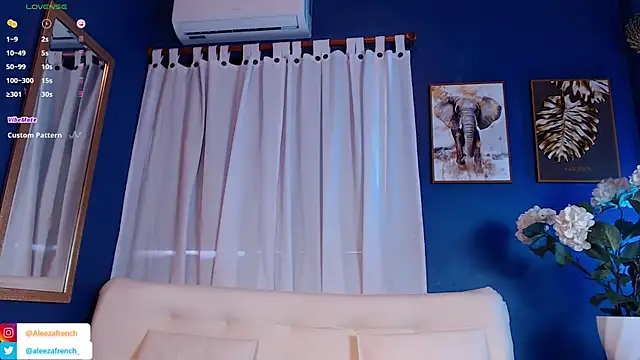 AleezaFrench online show from 5, 2, 2025