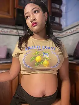 AleezaFrench online show from 6, 3, 2026