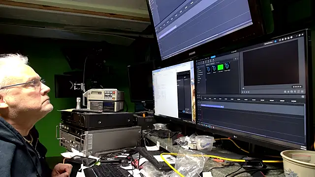 ButtCrackShowing-OOPS online show from 21, 4, 2026