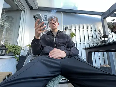 19yoSex online show from 4, 11, 2025