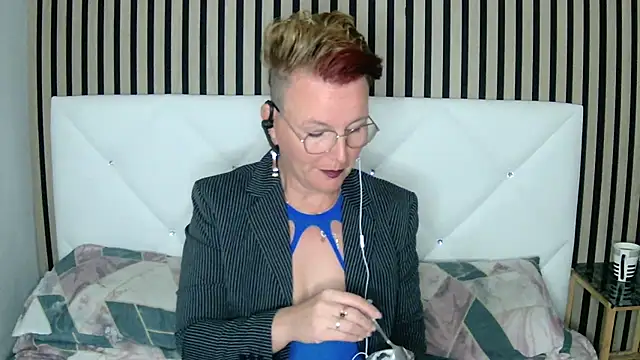 Snapshot of xxNoeliaxx chatting on 6, 2, 2025 xxNoeliaxx online show from 6, 2, 2025