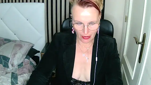 Snapshot of xxNoeliaxx chatting on 1, 3, 2025 xxNoeliaxx online show from 1, 3, 2025