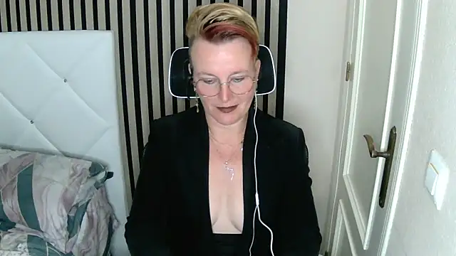 Snapshot of xxNoeliaxx chatting on 14, 3, 2025 xxNoeliaxx online show from 14, 3, 2025