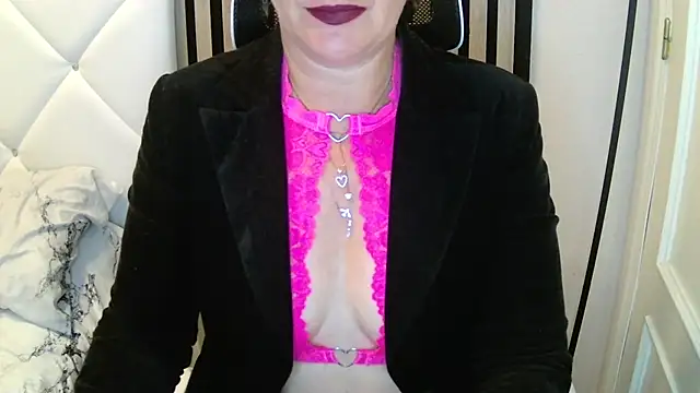 Snapshot of xxNoeliaxx chatting on 16, 12, 2025 xxNoeliaxx online show from 16, 12, 2025