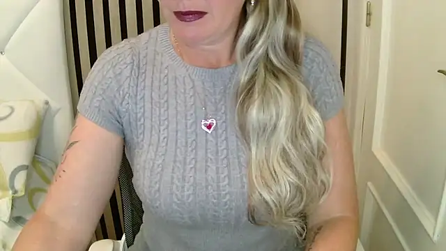 Snapshot of xxNoeliaxx chatting on 15, 3, 2026 xxNoeliaxx online show from 15, 3, 2026