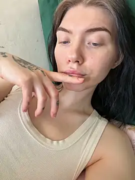 Lisaaa Alisa online show from 1, 3, 2026