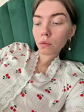 Lisaaa Alisa online show from 27, 4, 2026