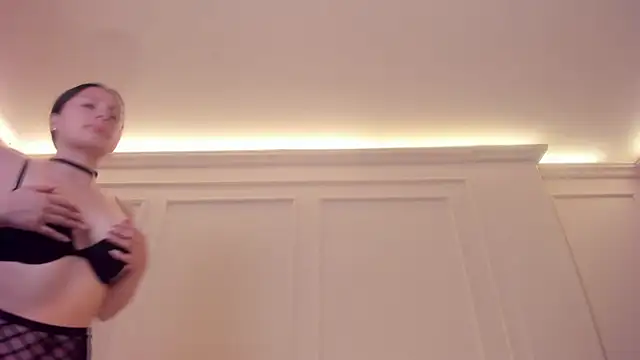 DominiqueVega online show from 14, 12, 2024