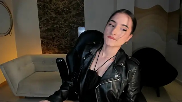 DominiqueVega online show from 19, 12, 2024