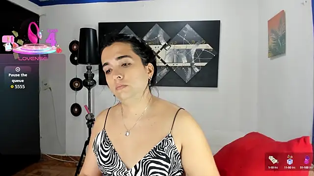 SARAMISHA online show from 8, 9, 2025