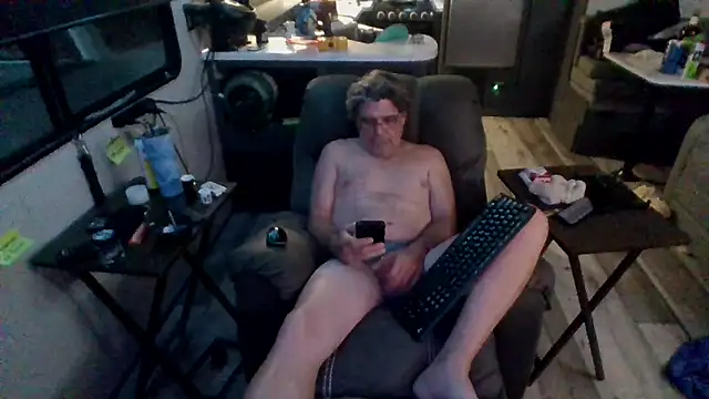 lateniter online show from 25, 4, 2026