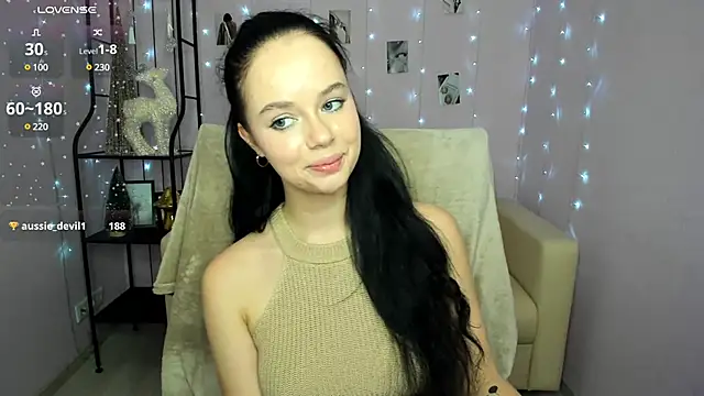 Lori  Hell online show from 16, 12, 2024