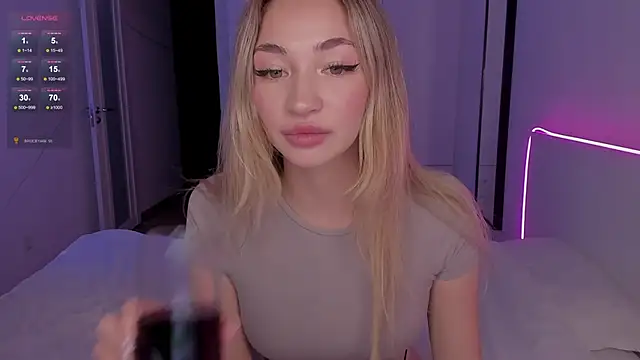 Snapshot of bailey_kat chatting on 28, 11, 2025 bailey kat online show from 28, 11, 2025