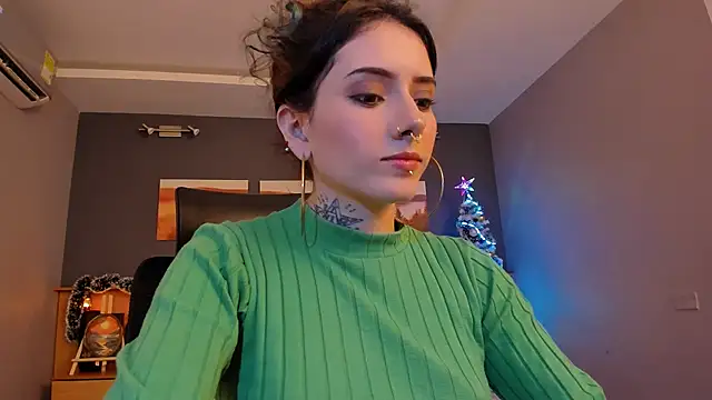 Snapshot of LiliJones_ chatting on 5, 12, 2024 LiliJones online show from 5, 12, 2024