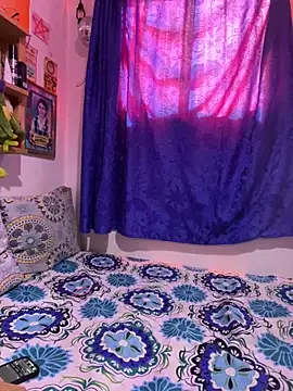 Snapshot of LiliJones_ chatting on 7, 11, 2025 LiliJones online show from 7, 11, 2025