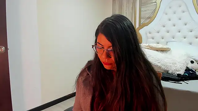 Luna Dumont online show from 23, 9, 2025