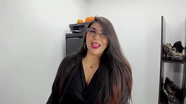 Luna Dumont online show from 10, 11, 2025