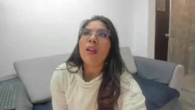 Luna Dumont online show from 7, 1, 2026