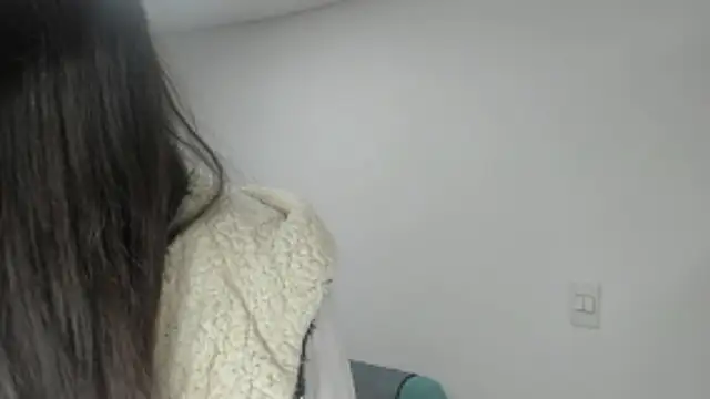 Luna Dumont online show from 24, 4, 2026