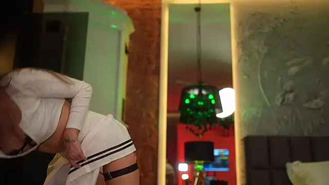 eva fashionista online show from 22, 3, 2025