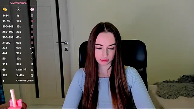 Kimmberr online show from 19, 10, 2025