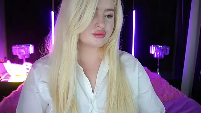 CocoSecretss online show from 17, 12, 2024