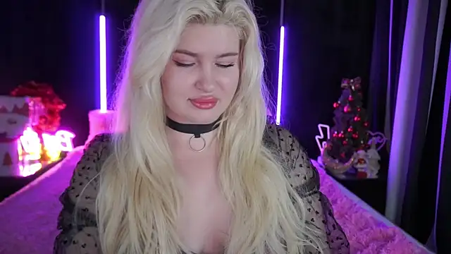 CocoSecretss online show from 25, 12, 2024