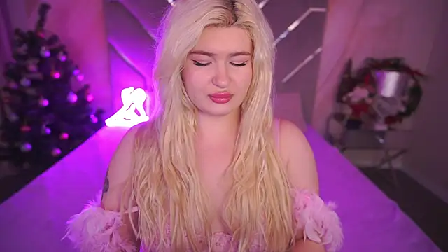 CocoSecretss online show from 4, 1, 2025