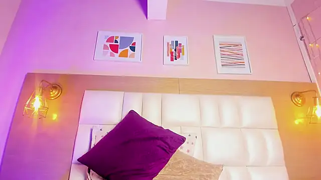 Dollar-girl online show from 17, 2, 2025